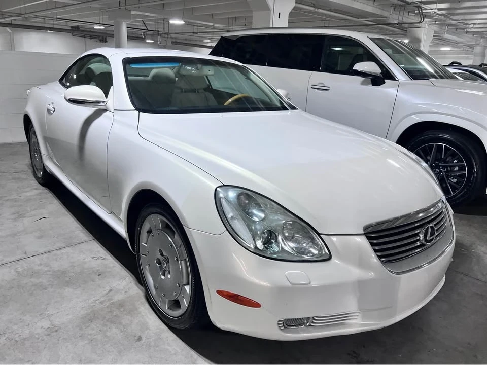 2004 Lexus SC430 - Image 2 of 5