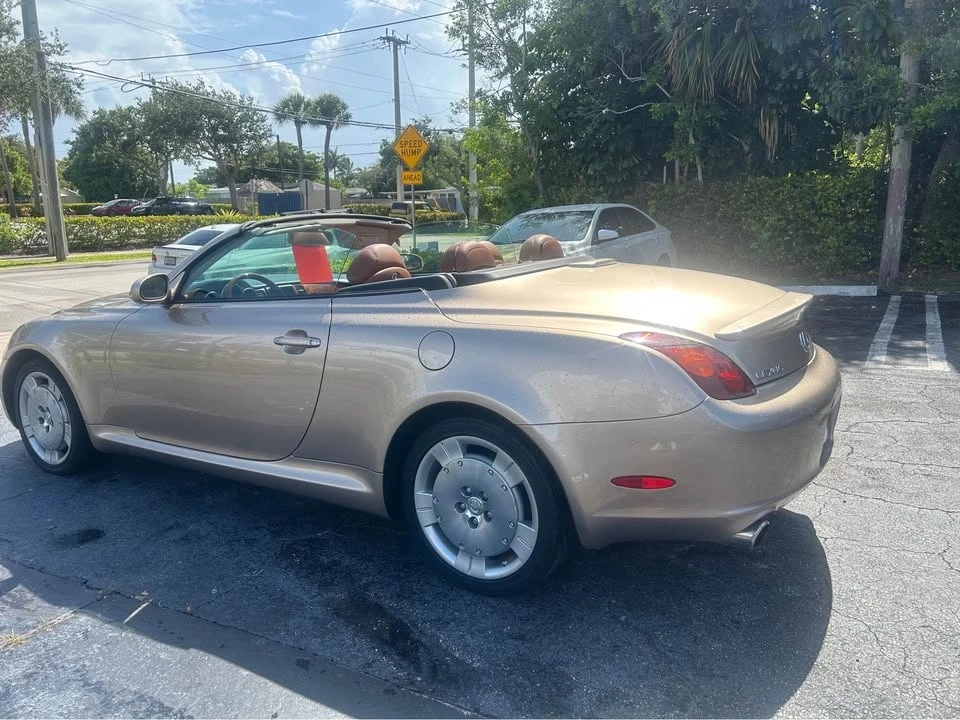 2004 Lexus SC430 - Image 10 of 12