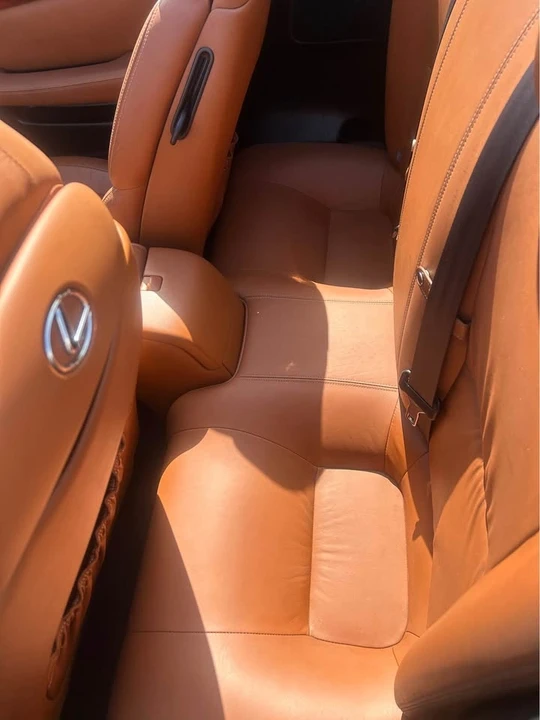 2004 Lexus SC430 - Image 9 of 12