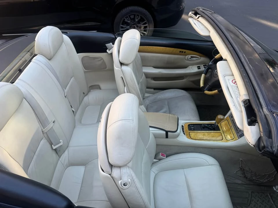 2004 Lexus SC430 - Image 5 of 12