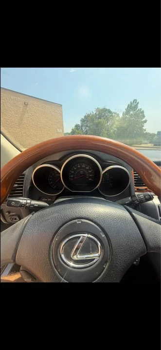 2004 Lexus SC430 - Image 11 of 14