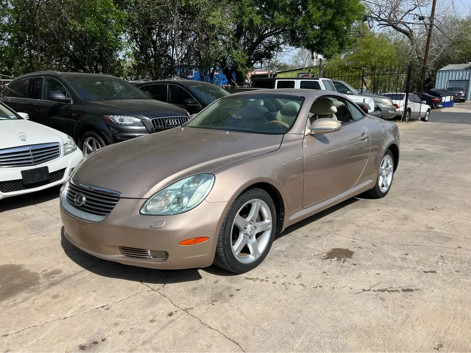 2004 Lexus SC430 - Image 2 of 9