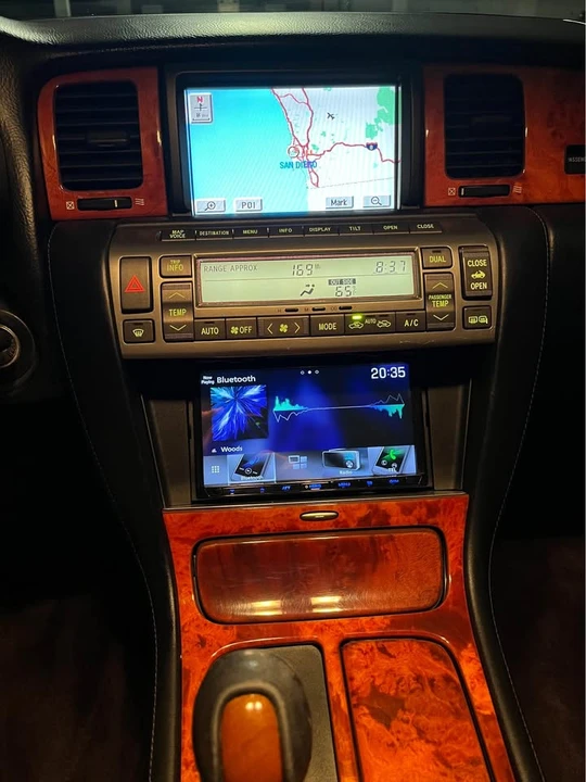 2004 Lexus SC430 - Image 16 of 17
