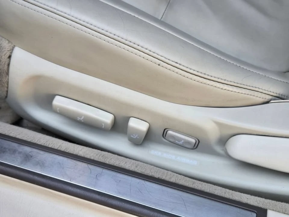 2004 Lexus SC430 - Image 16 of 19