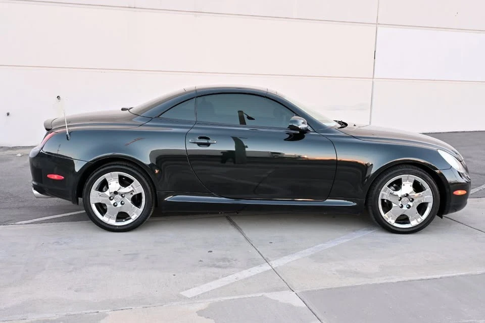 2004 Lexus SC430 - Image 10 of 20