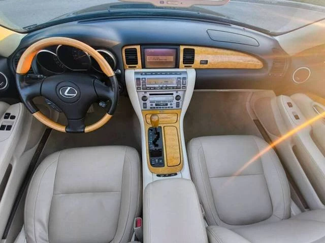 2004 Lexus SC430 - Image 2 of 6