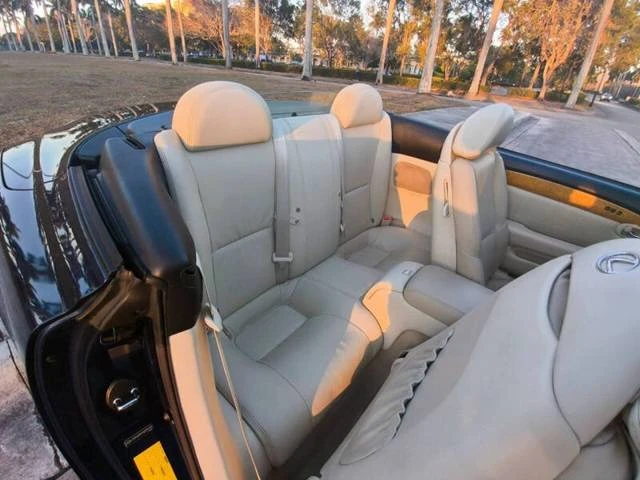 2004 Lexus SC430 - Image 4 of 6