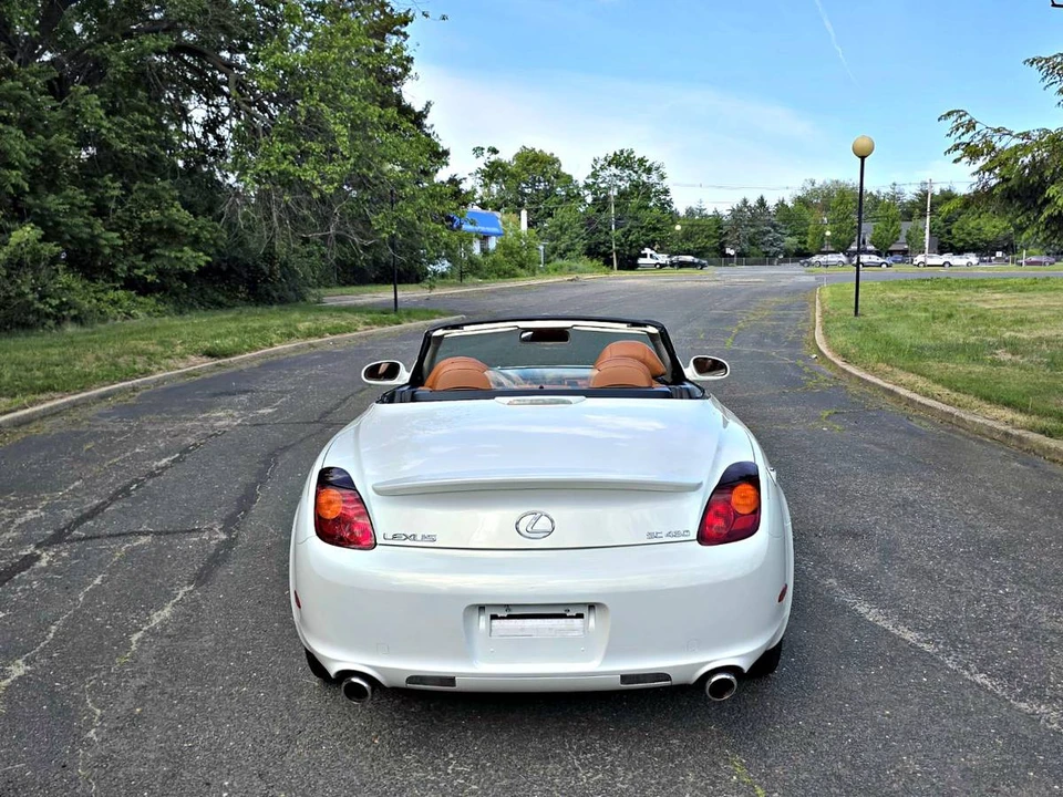 2004 Lexus SC430 - Image 10 of 19