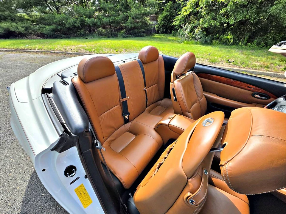 2004 Lexus SC430 - Image 17 of 19