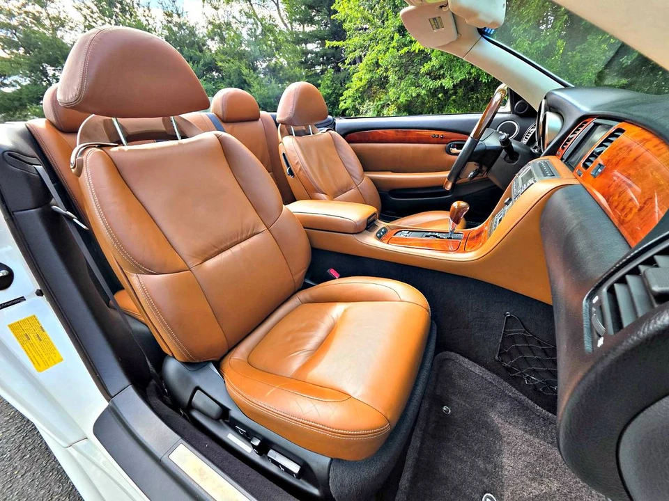 2004 Lexus SC430 - Image 16 of 19