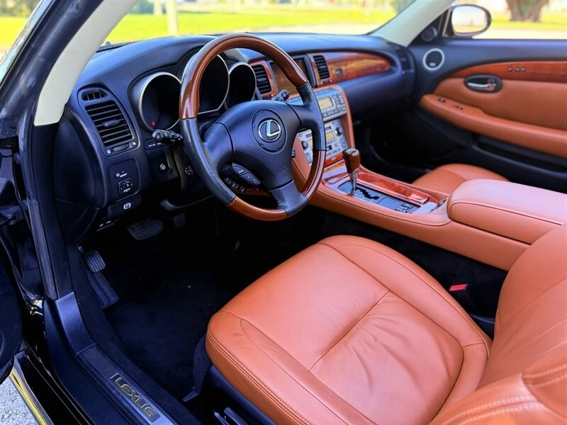 2004 Lexus SC430 - Image 7 of 21