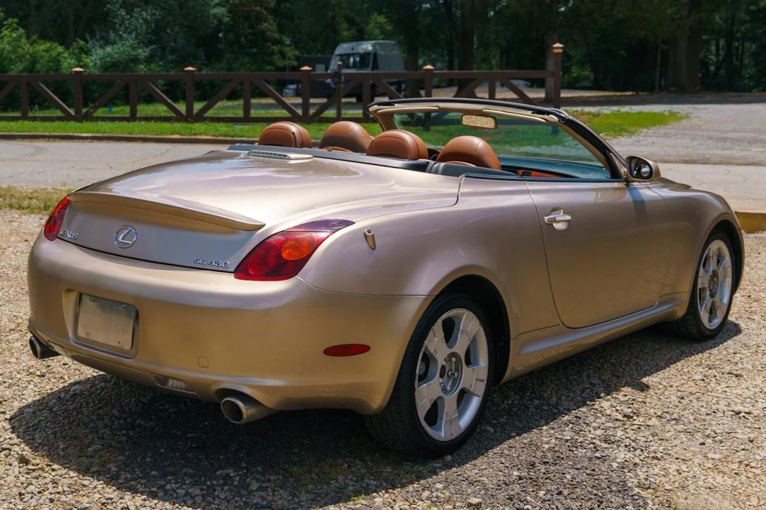 2004 Lexus SC430 - Image 4 of 31