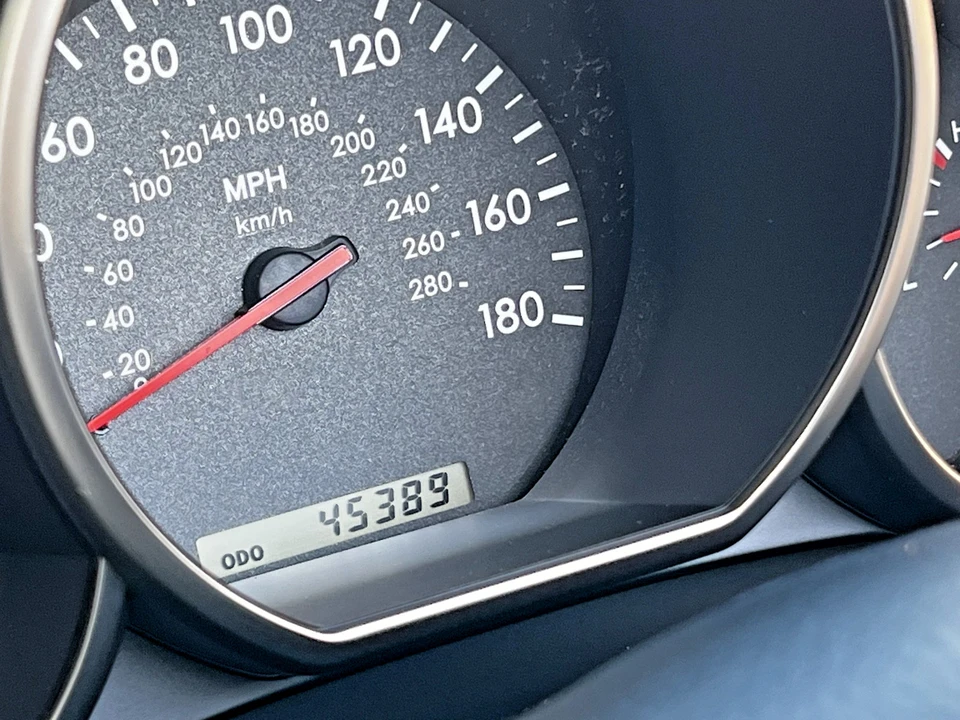 2004 Lexus SC430 - Image 4 of 21