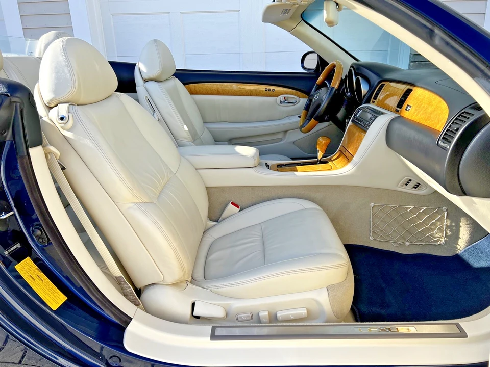 2004 Lexus SC430 - Image 14 of 21