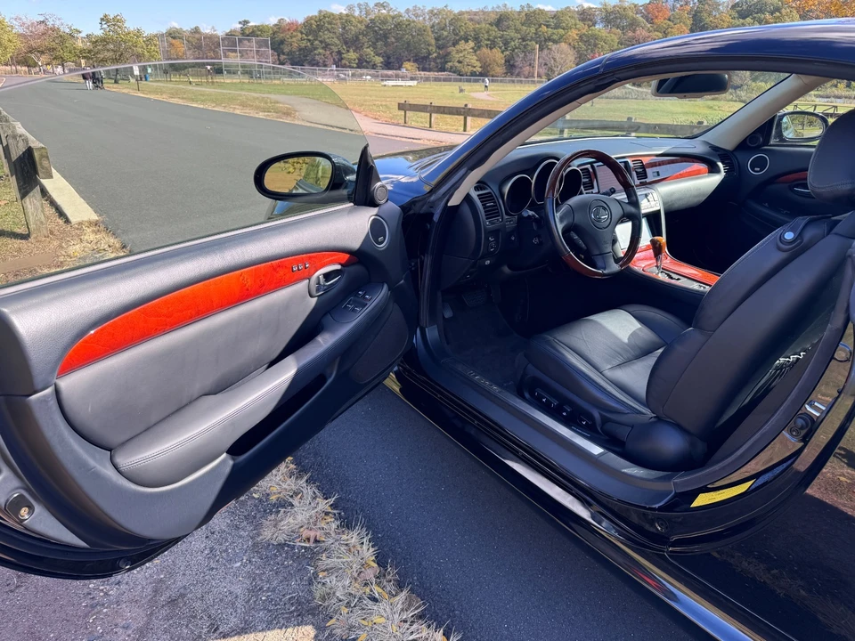 2004 Lexus SC430 - Image 2 of 21