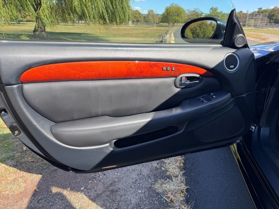 2004 Lexus SC430 - Image 3 of 21