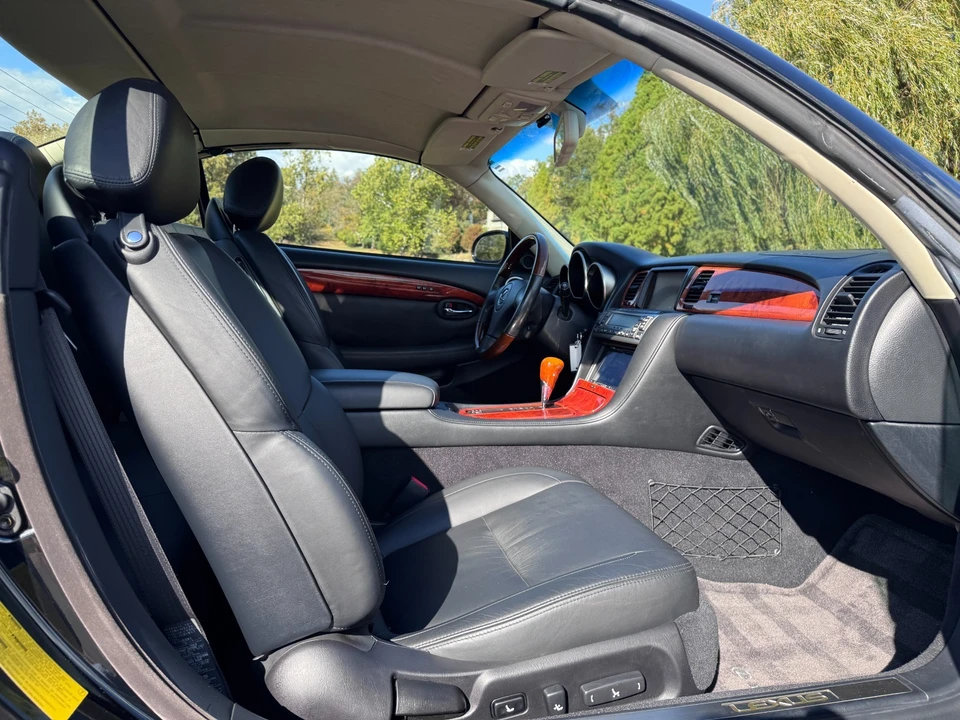 2004 Lexus SC430 - Image 20 of 21