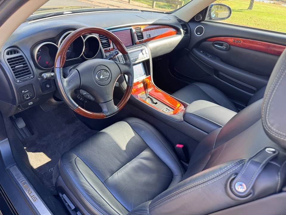 2004 Lexus SC430 - Image 7 of 21