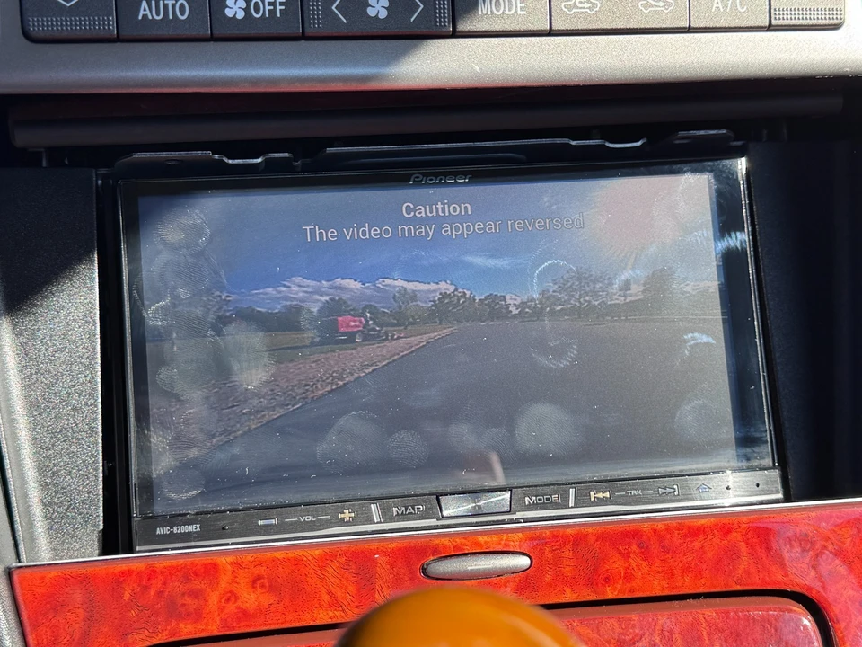 2004 Lexus SC430 - Image 11 of 21