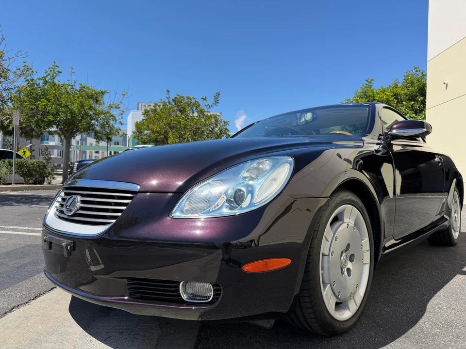 2004 Lexus SC430 - Image 11 of 31