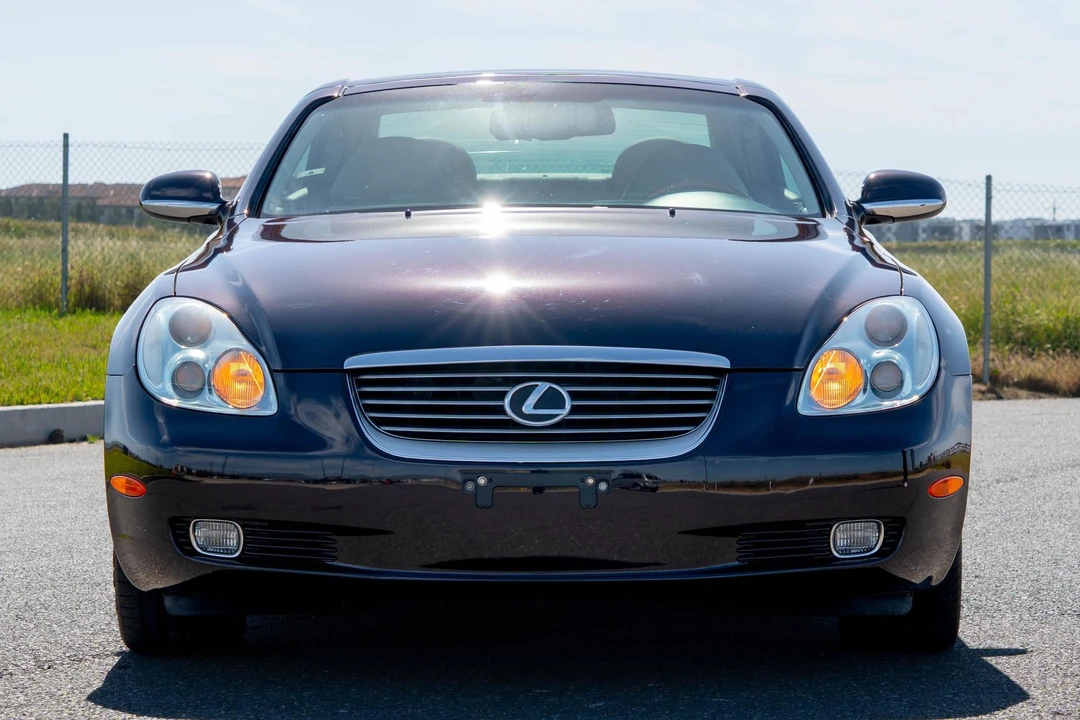 2004 Lexus SC430 - Image 2 of 31