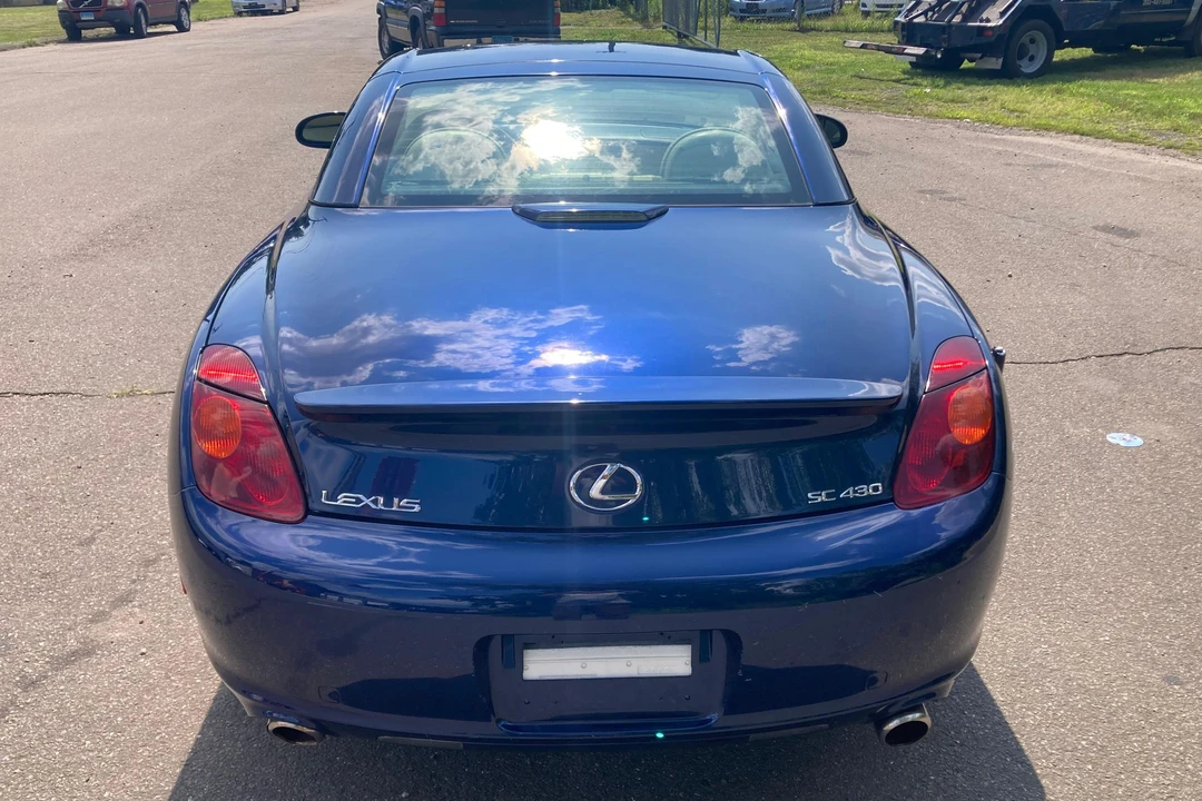 2004 Lexus SC430 - Image 5 of 31
