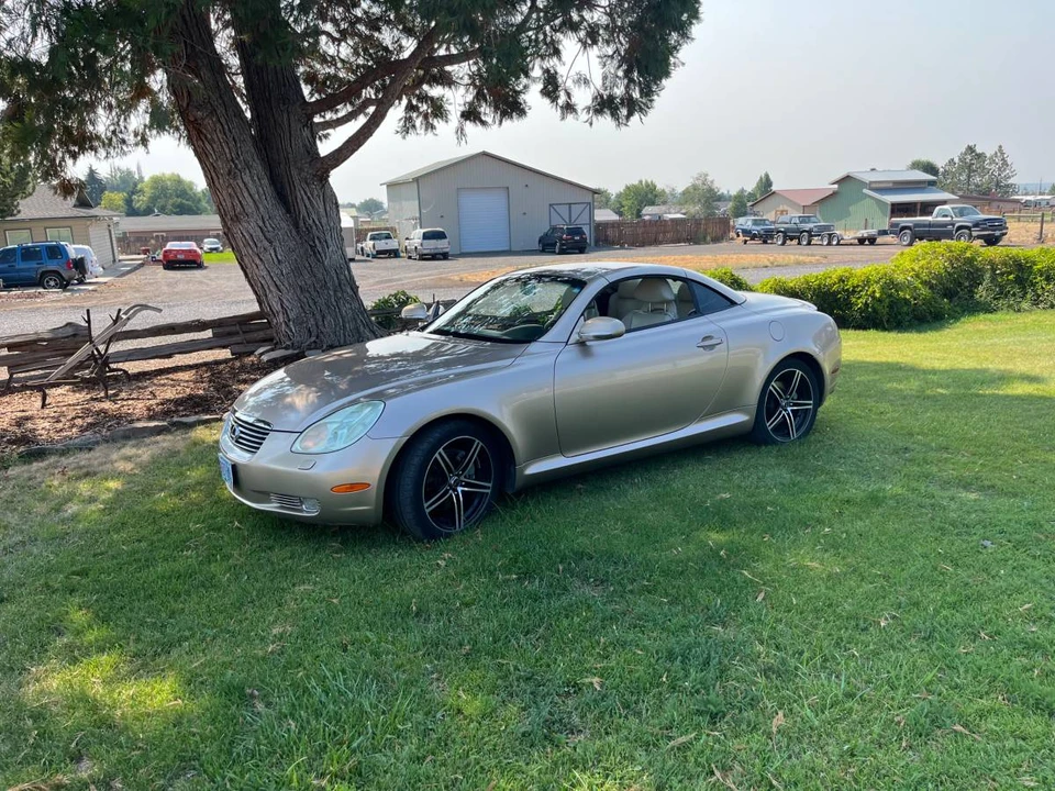 2004 Lexus SC430 - Image 3 of 10