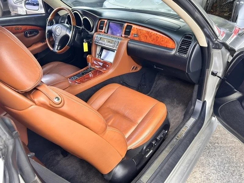2004 Lexus SC430 - Image 19 of 20