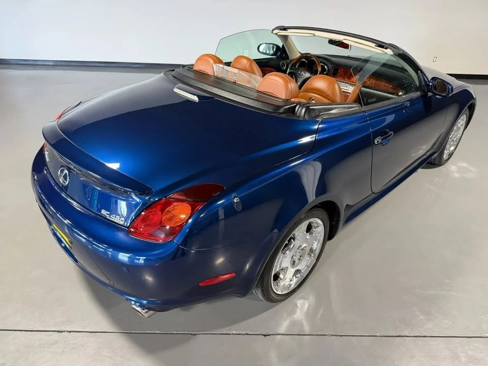 2004 Lexus SC430 - Image 5 of 12