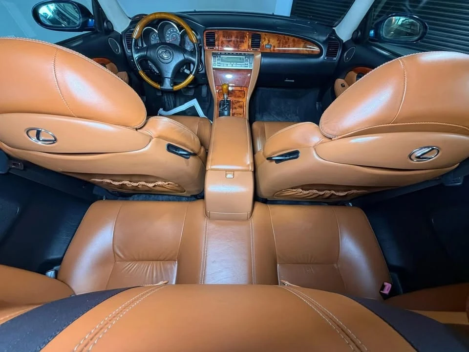 2004 Lexus SC430 - Image 8 of 12