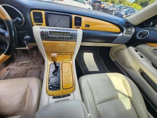 2004 Lexus SC430 - Image 16 of 20
