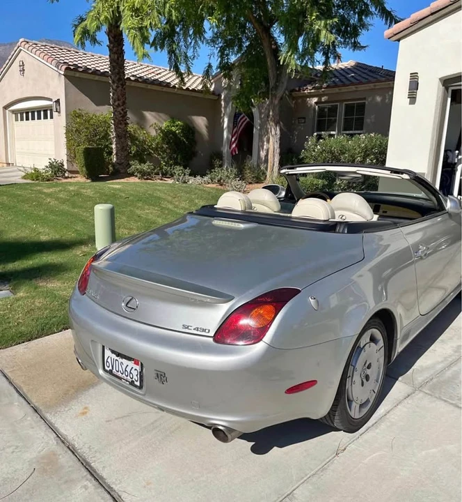 2004 Lexus SC430 - Image 3 of 4