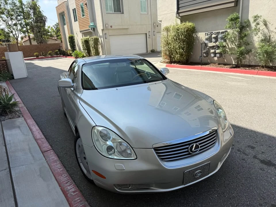 2004 Lexus SC430 - Image 2 of 10