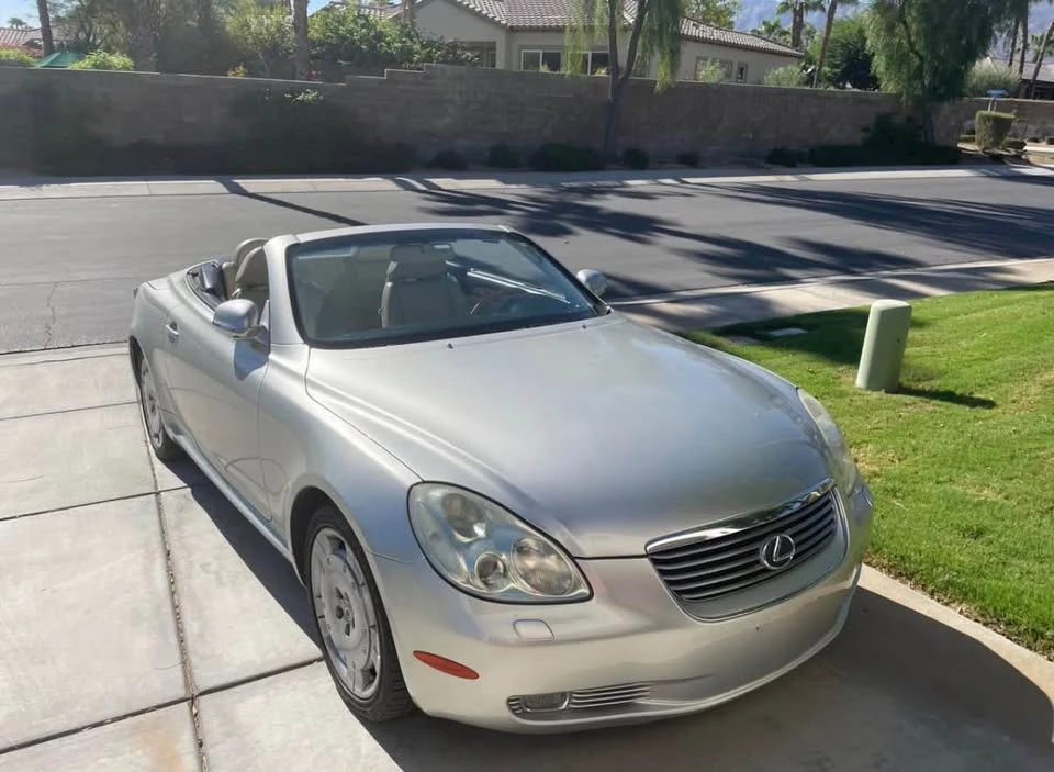 2004 Lexus SC430 - Image 2 of 4