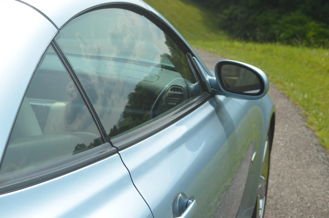 2004 Lexus SC430 - Image 28 of 31