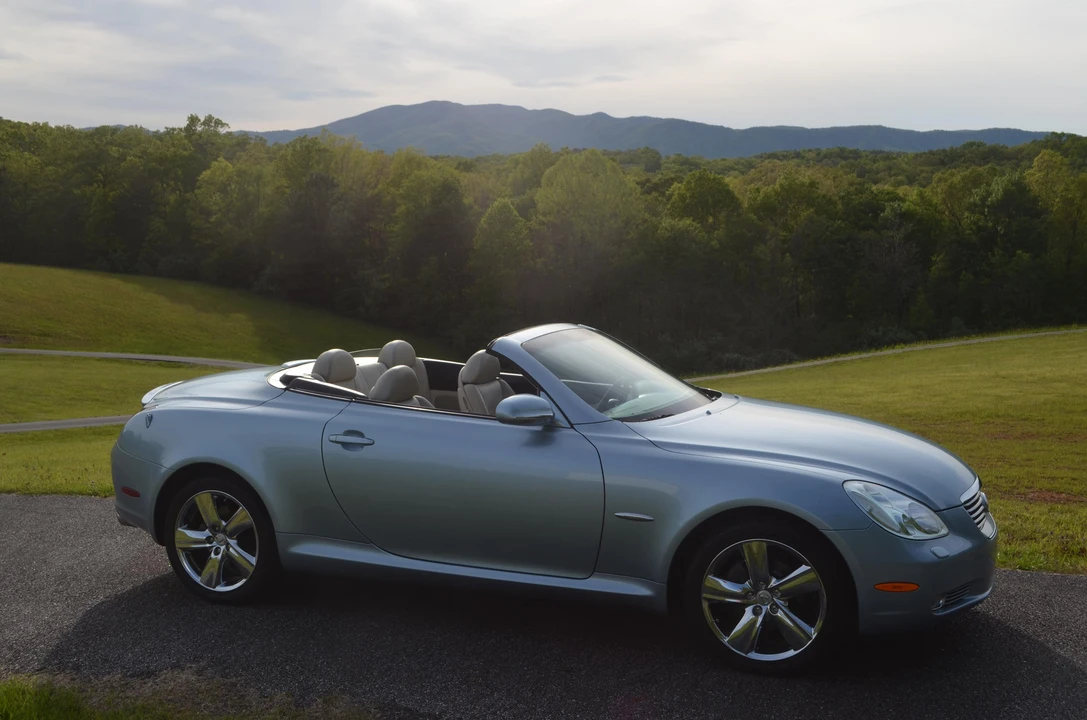 2004 Lexus SC430 - Image 9 of 31