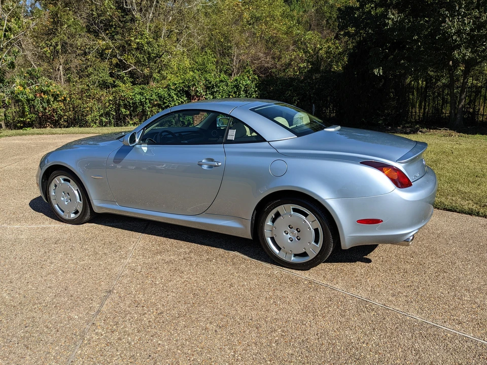 2004 Lexus SC430 - Image 18 of 31