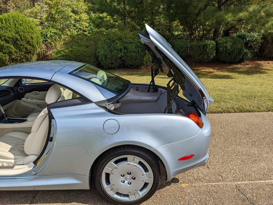 2004 Lexus SC430 - Image 27 of 31