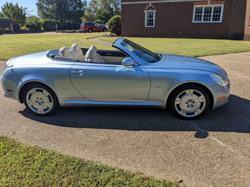 2004 Lexus SC430 - Image 14 of 31