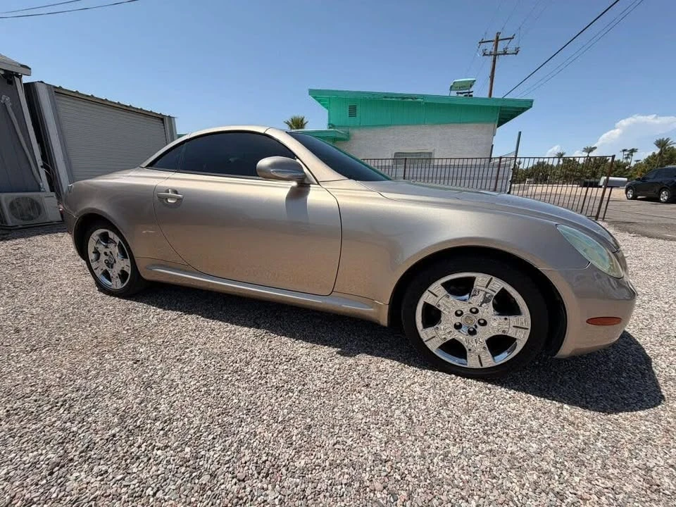 2004 Lexus SC430 - Image 10 of 20