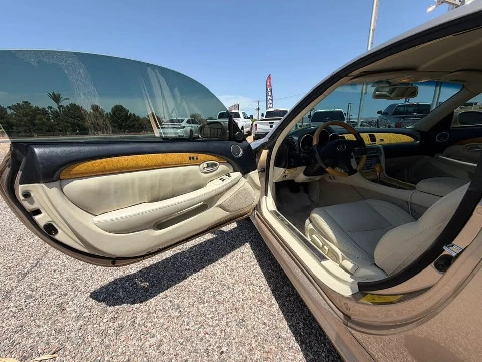 2004 Lexus SC430 - Image 13 of 20