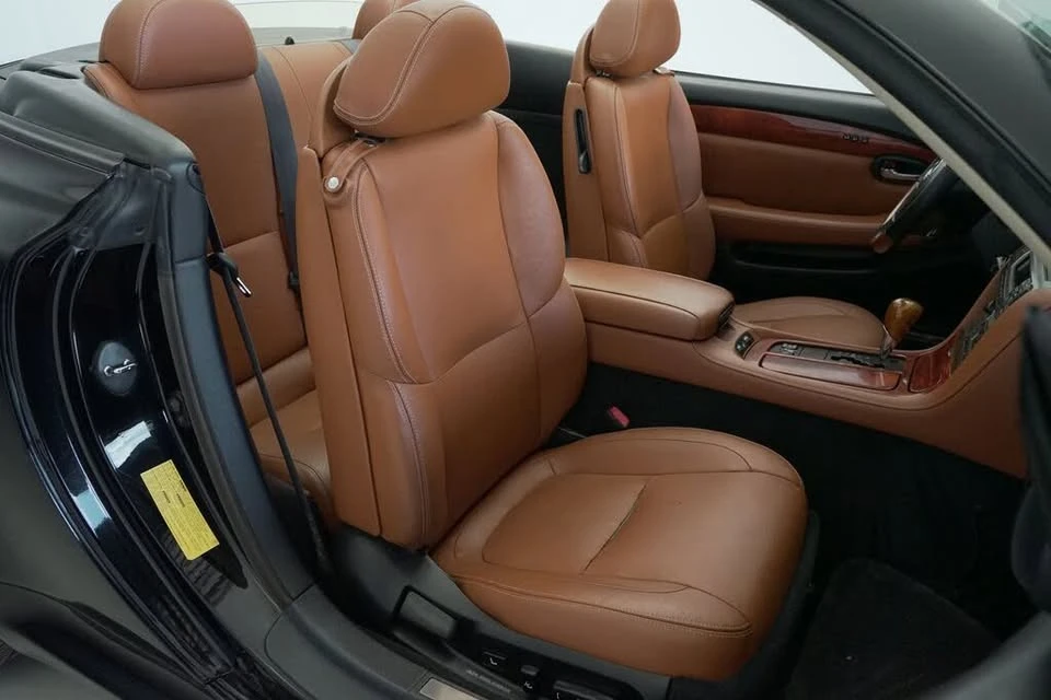 2004 Lexus SC430 - Image 4 of 20