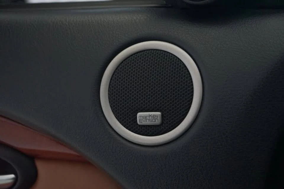 2004 Lexus SC430 - Image 19 of 20