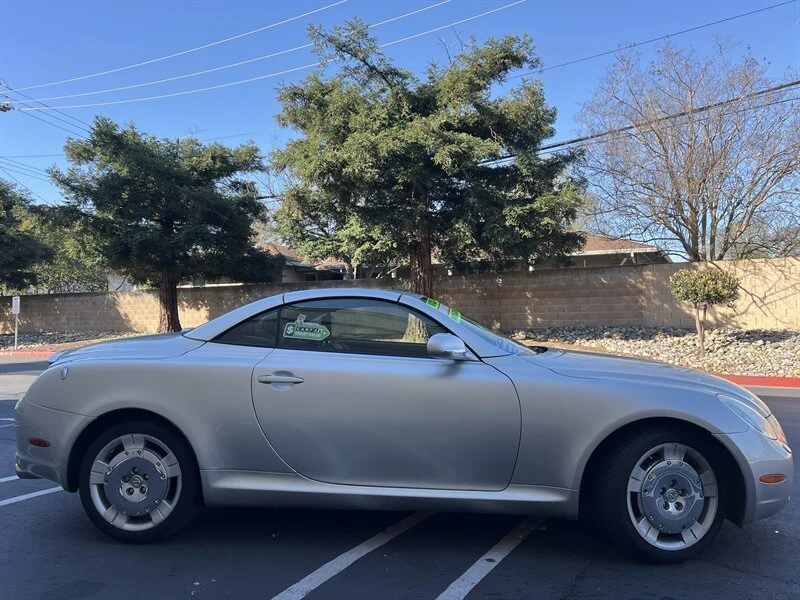 2004 Lexus SC430 - Image 10 of 20