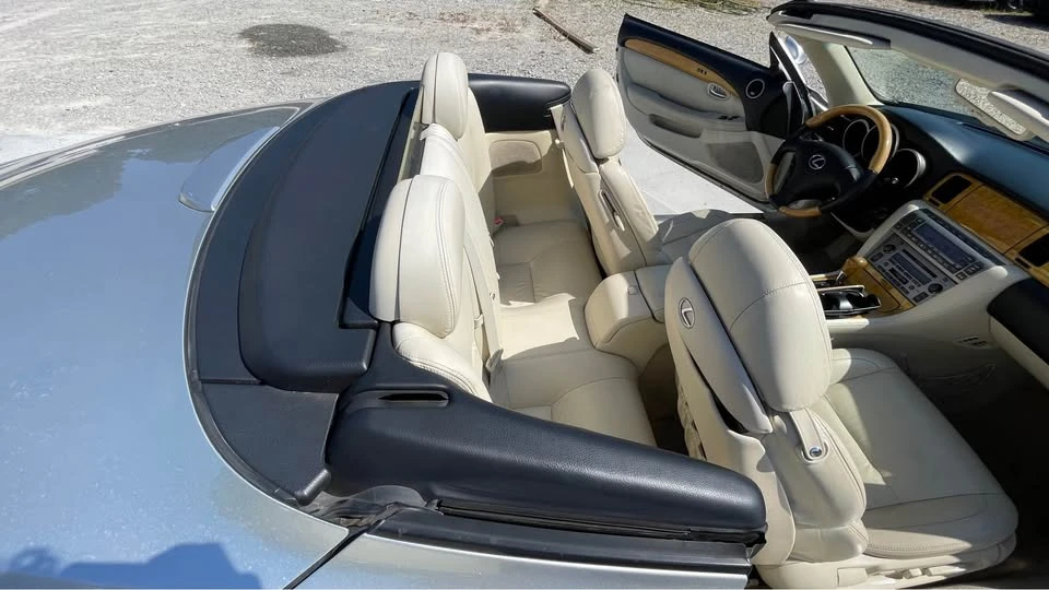 2004 Lexus SC430 - Image 18 of 20