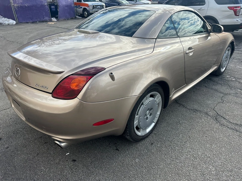 2004 Lexus SC430 - Image 10 of 21
