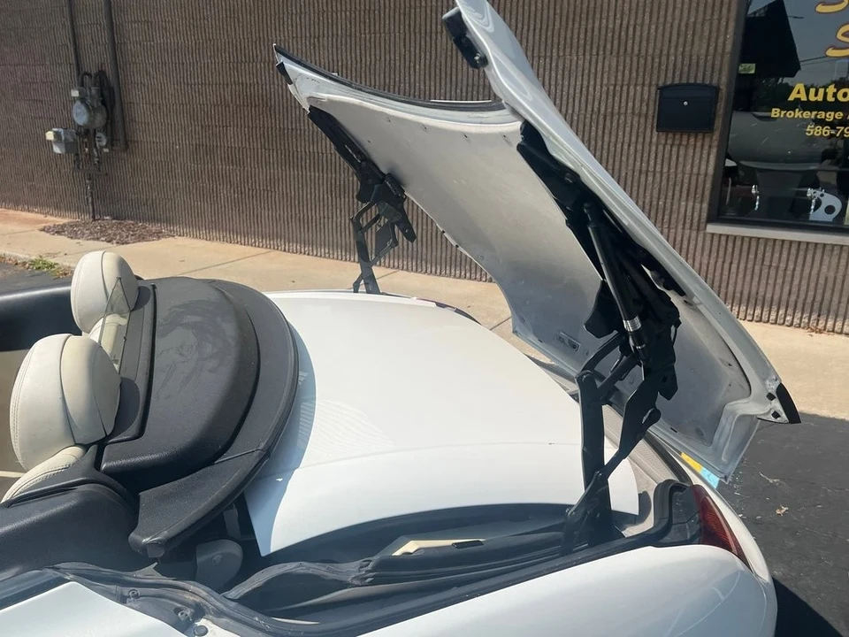 2004 Lexus SC430 - Image 15 of 21