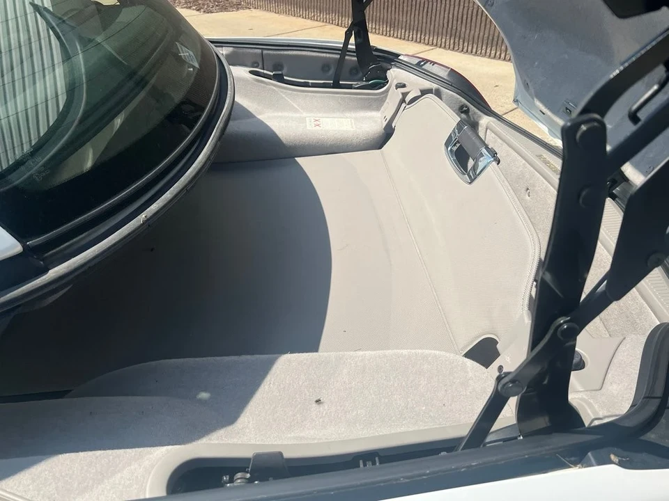 2004 Lexus SC430 - Image 13 of 21
