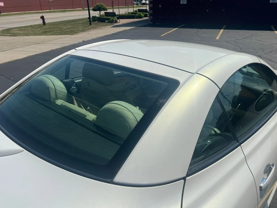 2004 Lexus SC430 - Image 11 of 21