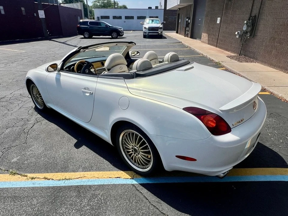 2004 Lexus SC430 - Image 18 of 21